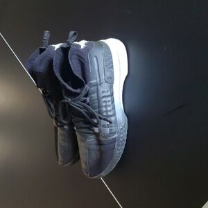 Under Armour Men's Black and White Athletic Shoes